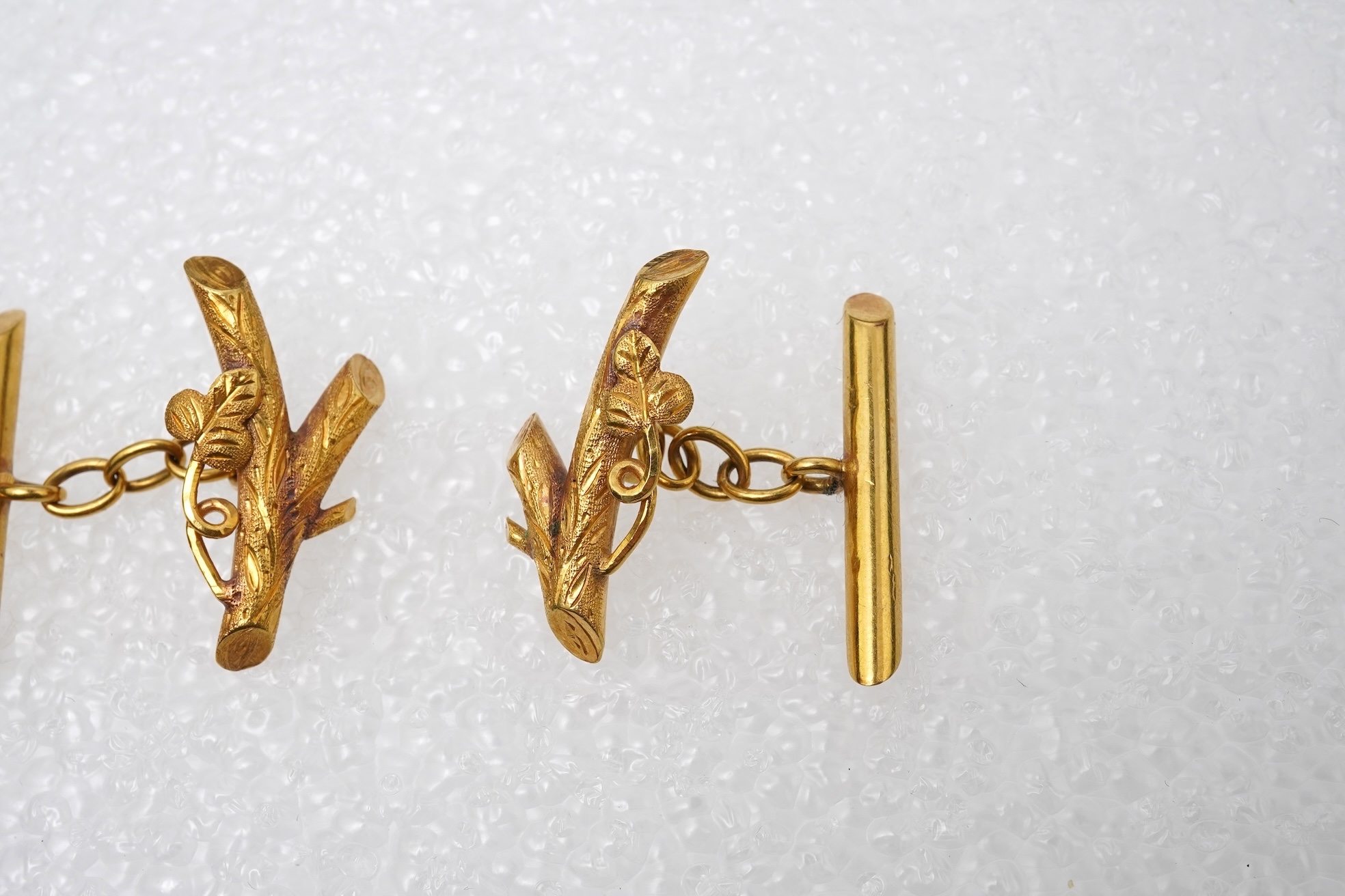 A Victorian pair of gold cufflinks, late 19th century